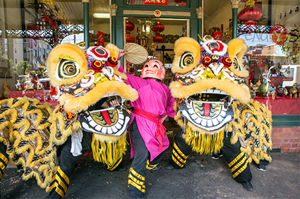 lion dance, queen victoria market, melbourne, chinese new year festival